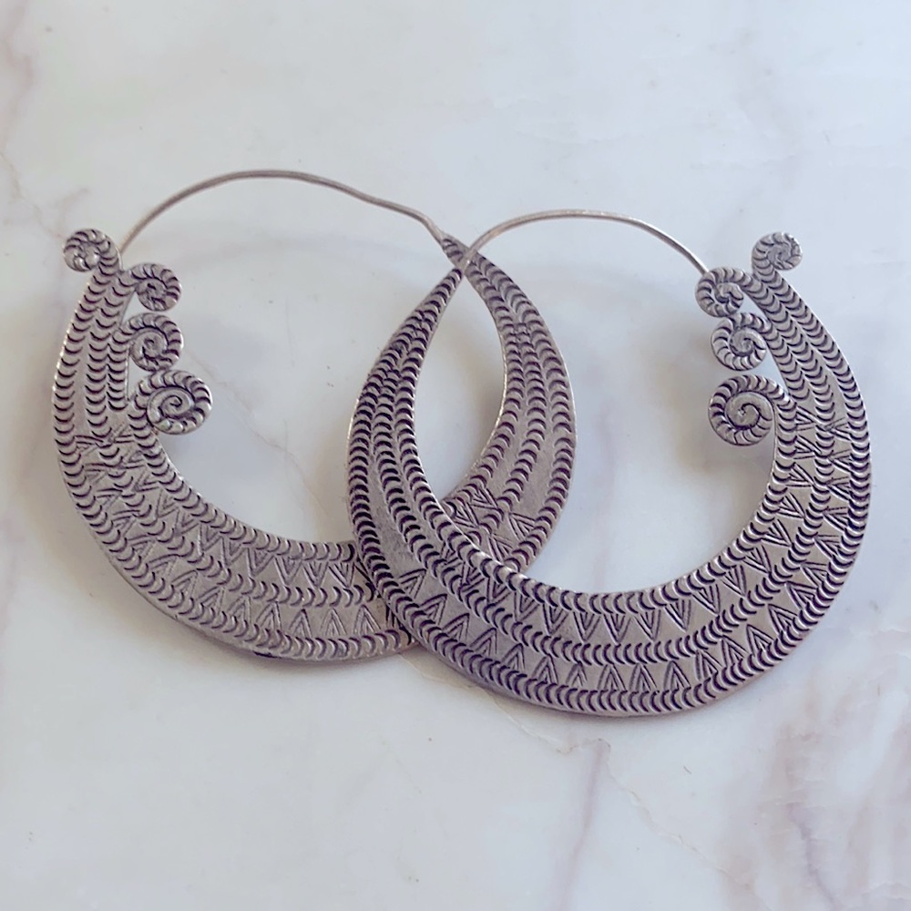 Large hoop Earrings